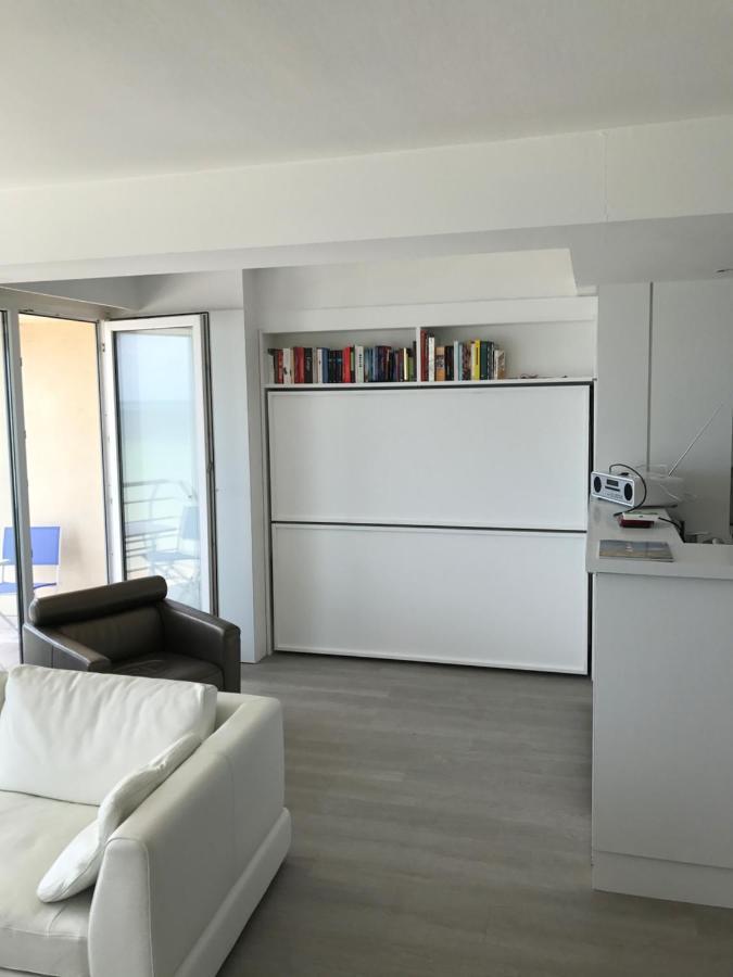 Apartmán White Sea/Sun/Sky Dreams 4 Six @ Nieuwpoort Exteriér fotografie